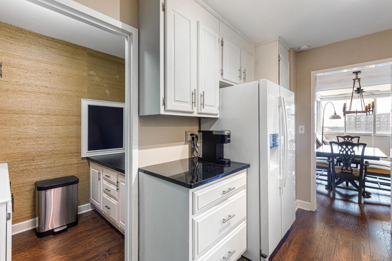 1406 Spacious Modern, Fast Wifi, 1 Free Parking Atlanta