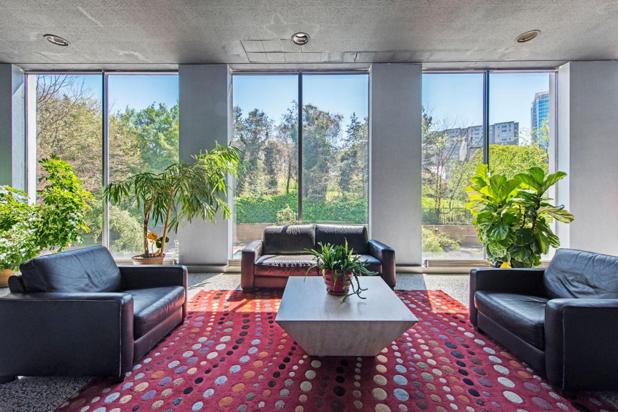 Apartment 1406 Spacious Modern, Fast Wifi, 1 Free Parking Atlanta